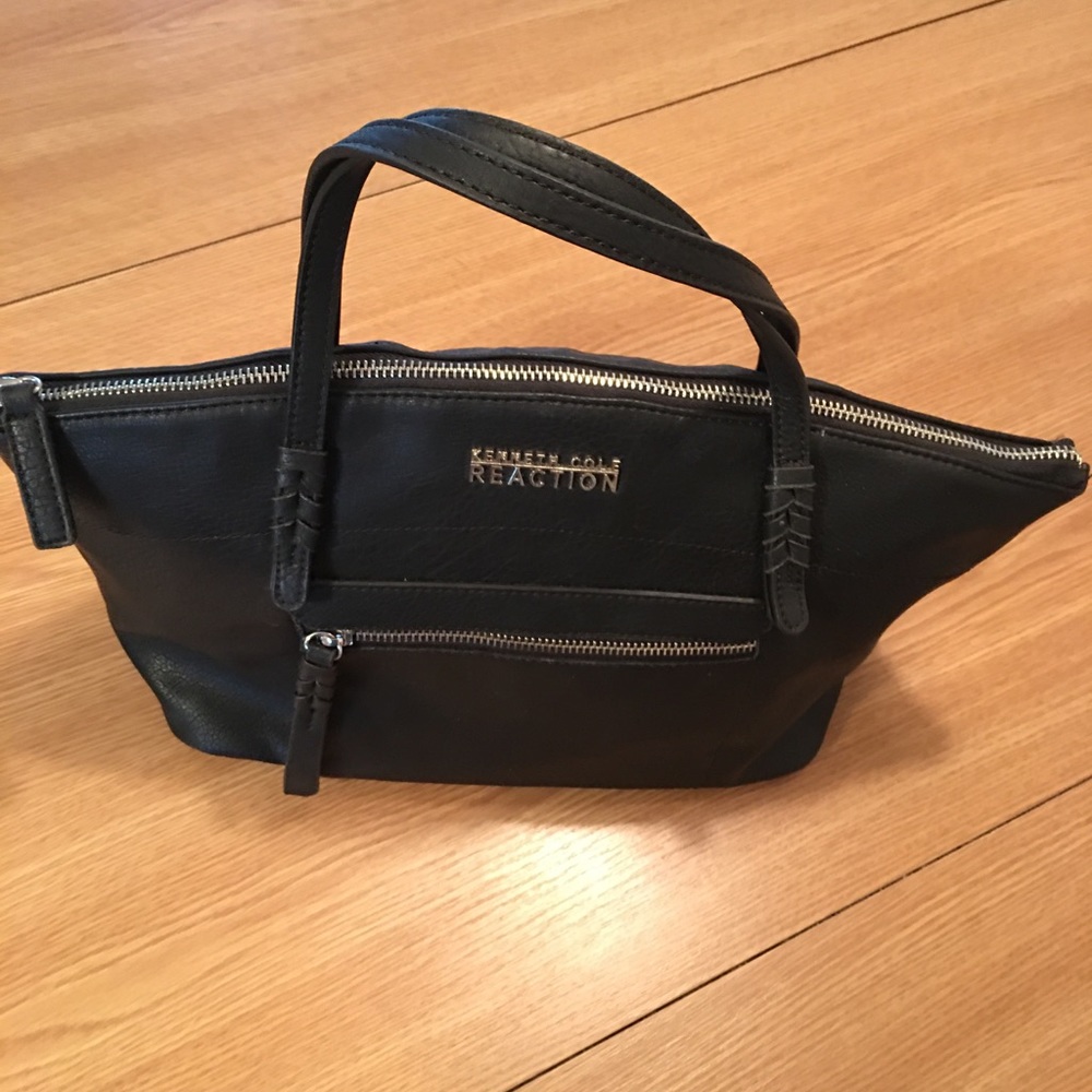 Women’s Kenneth Cole Reaction Pocketbook